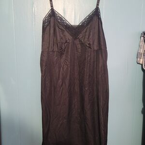 Vanity Fair Black Lace Chemise